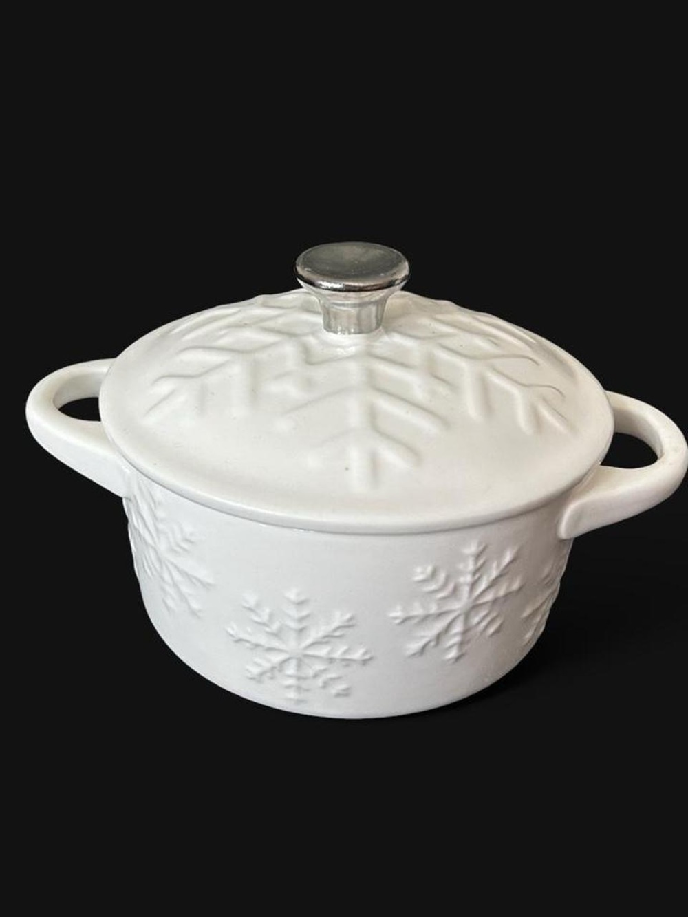 White Snowflake Mini Cocotte